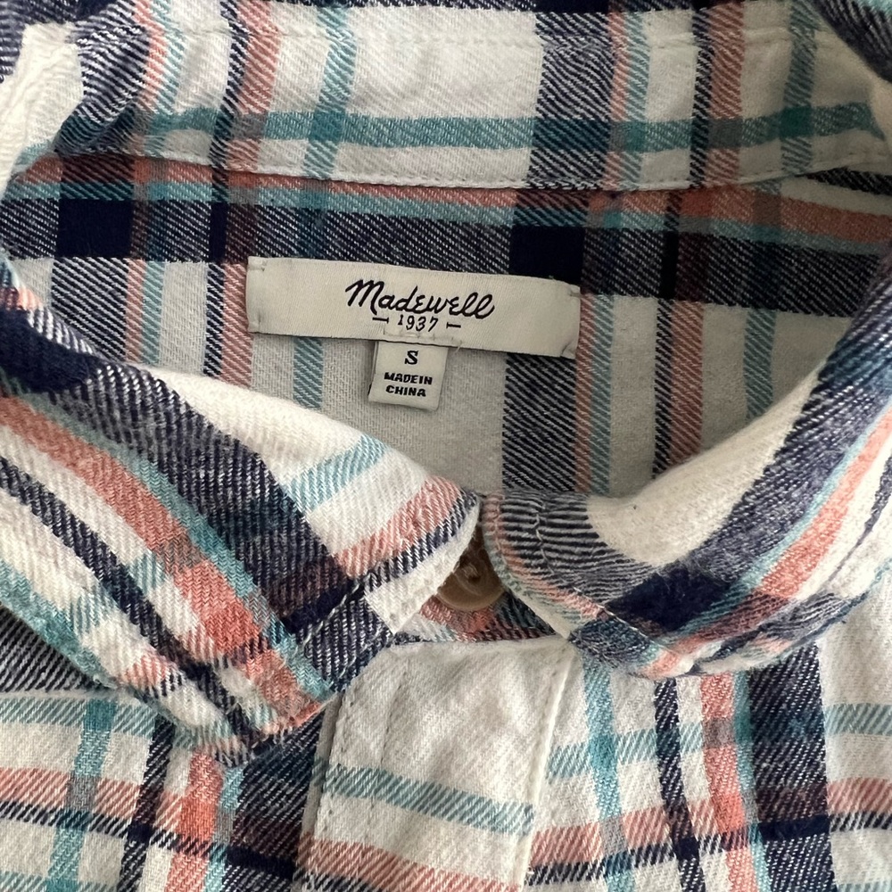 Madewell button down - Picture 2 of 4